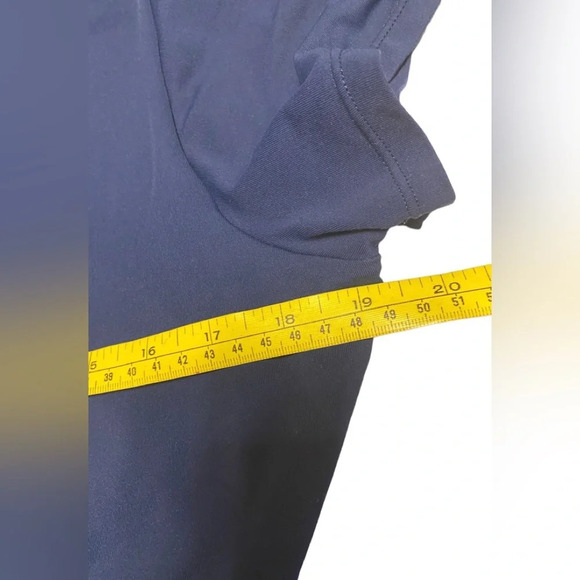 Gymshark Navy Blue Short Sleeve Top - Picture 2 of 3